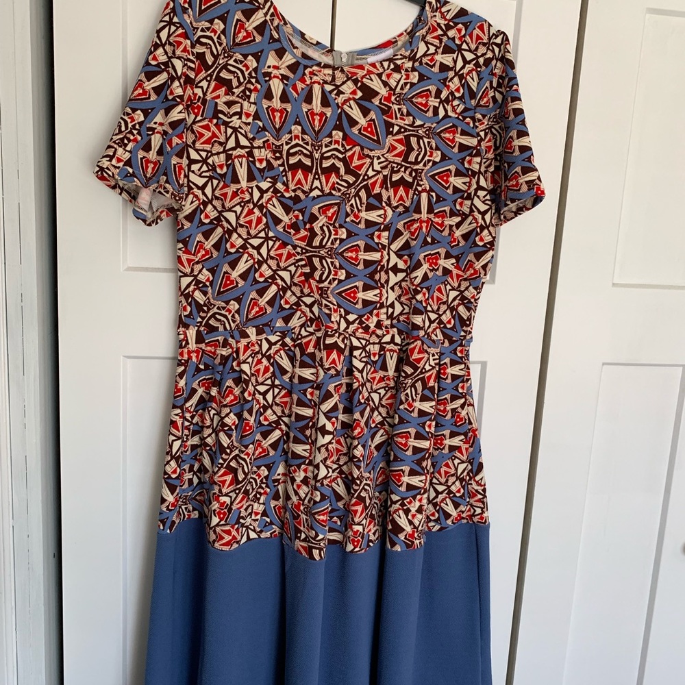 LuLaRoe Amelia
